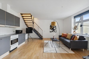 Come Stay 2BR -Luxury Apartment 300 m from Magasin, Aarhus